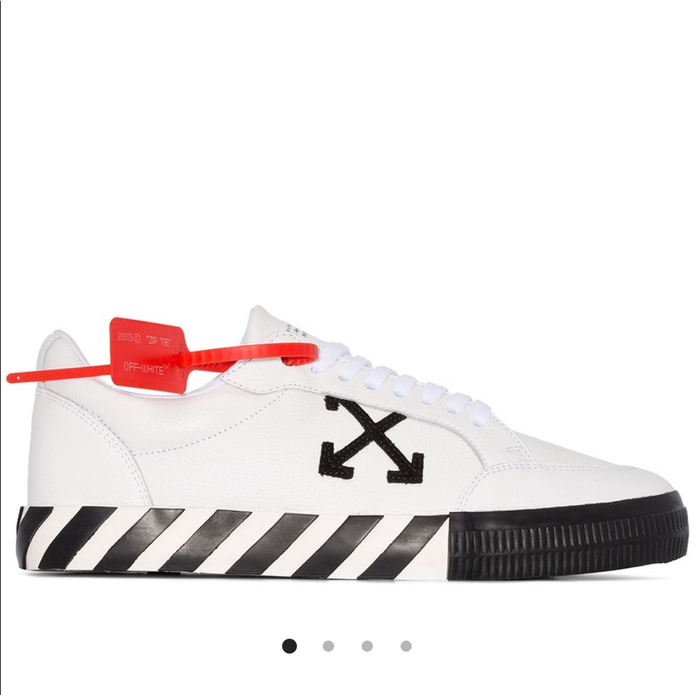 OFF WHITE sneakers